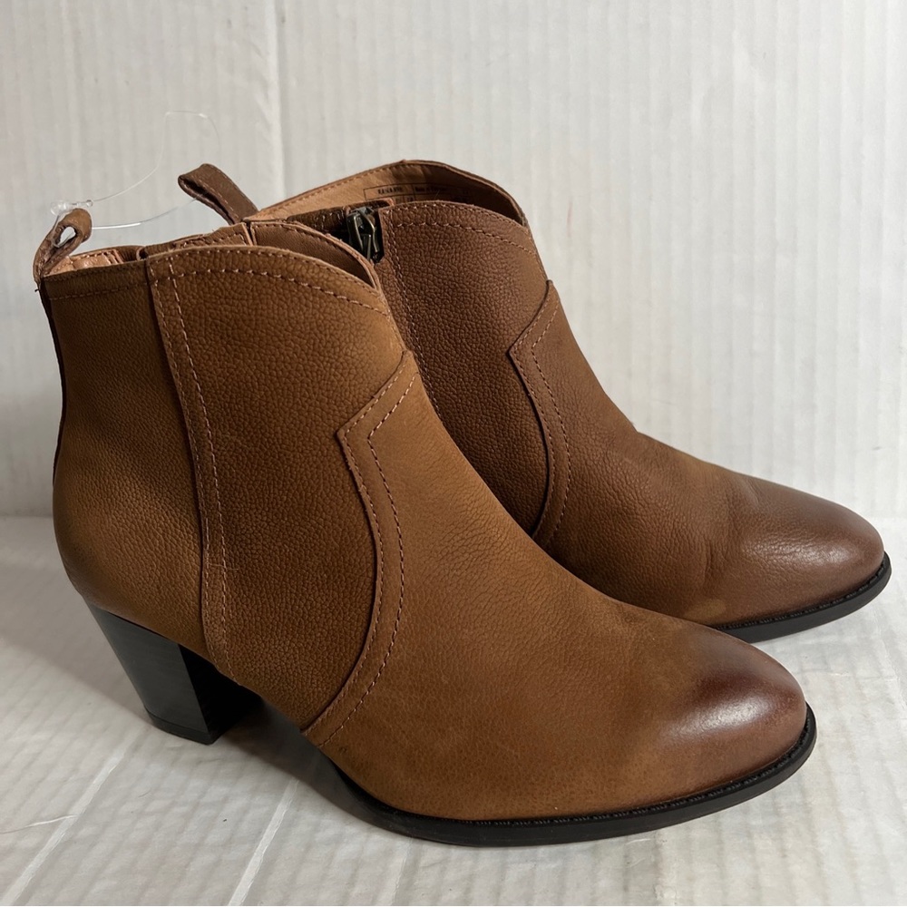 Vionic Brown Water Resistant Nubuck Leather Raina Ankle Boots